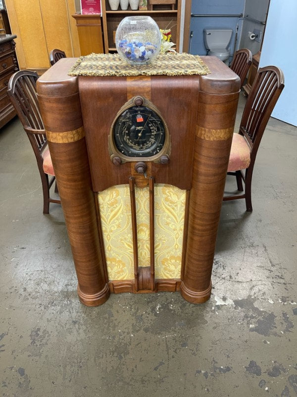 Antique Radio